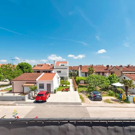 Apartment Biggy Ровінь Екстер'єр фото