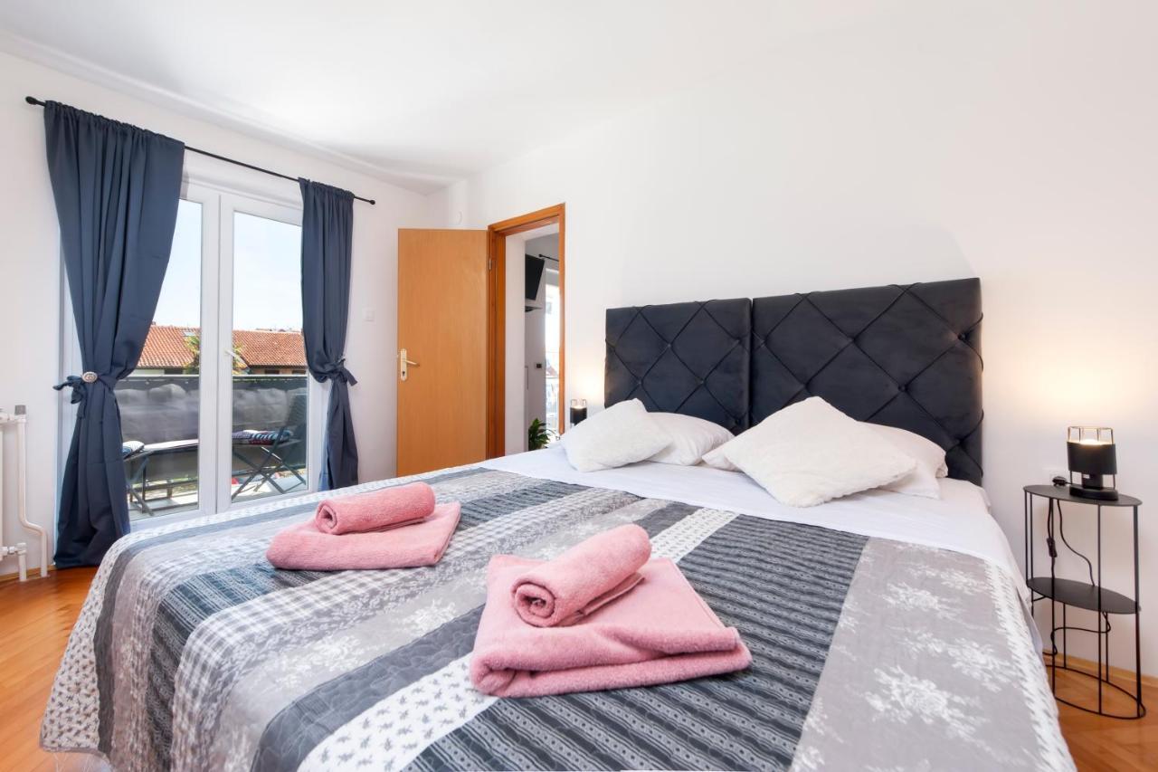 Apartment Biggy Ровінь Екстер'єр фото