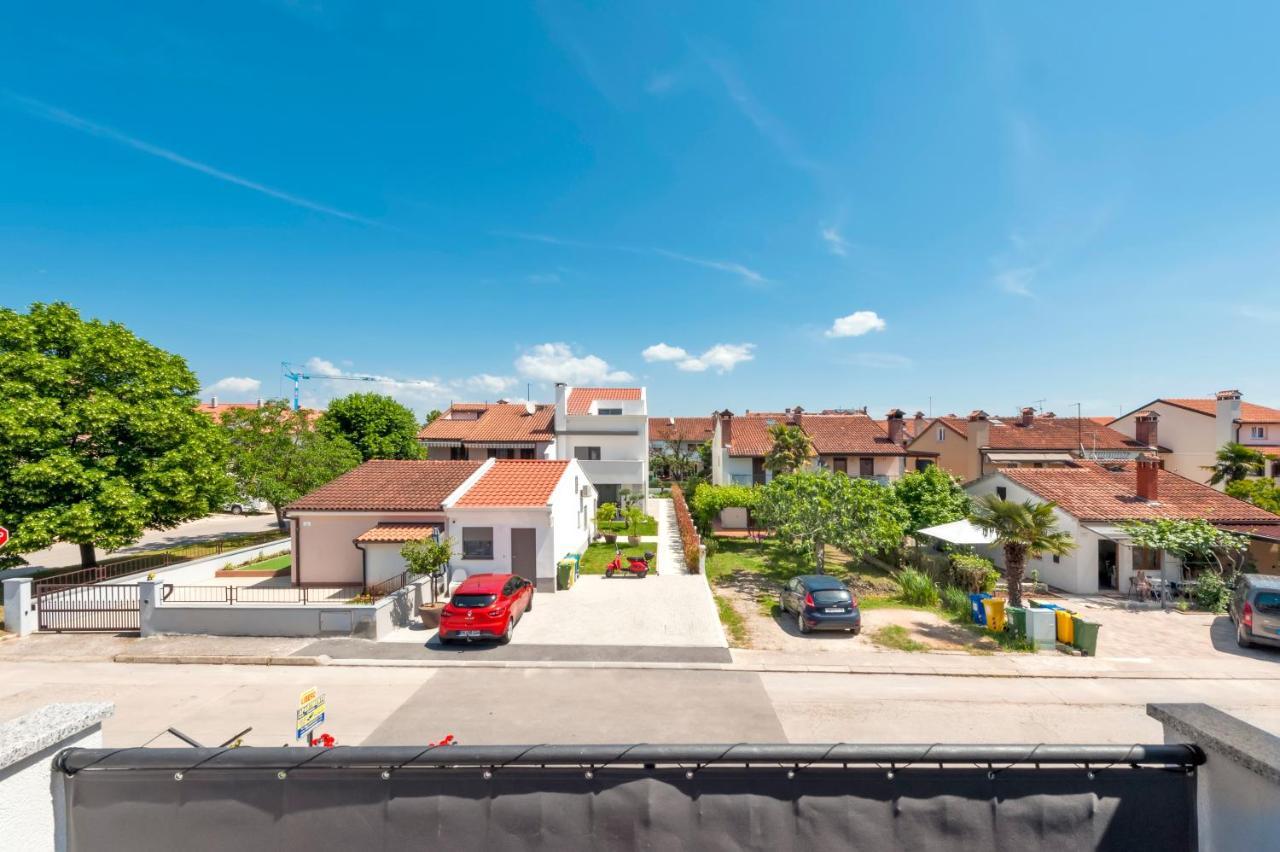 Apartment Biggy Ровінь Екстер'єр фото